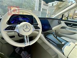 مرسيدس بنز EQE سيدان